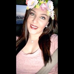 Meet your Posher, Briana